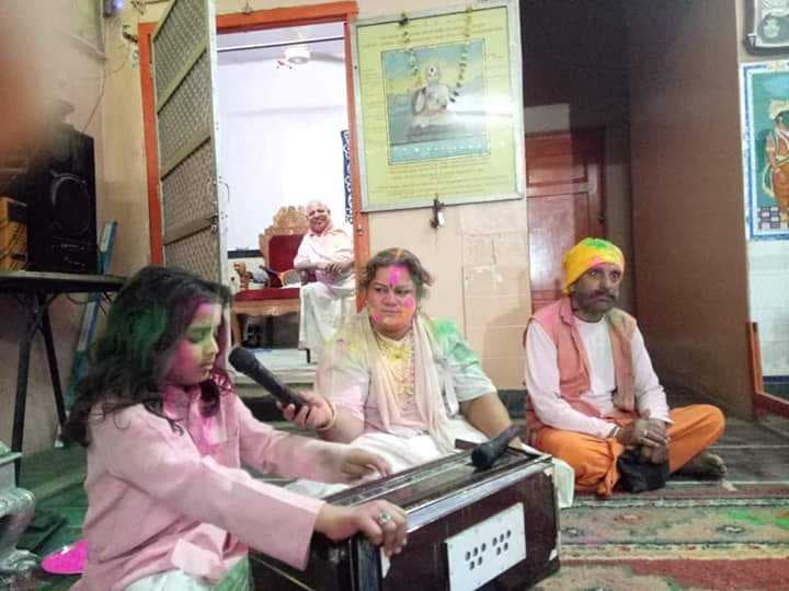श्री मीठाराम जी मन्दिर उदयपुर में रंगपंचमी हर्षो उल्लास से मनाया गया ।